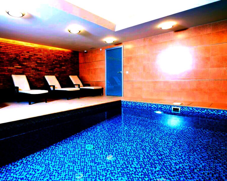 Read more about the article شركه تنظيف مسابح بالرياض